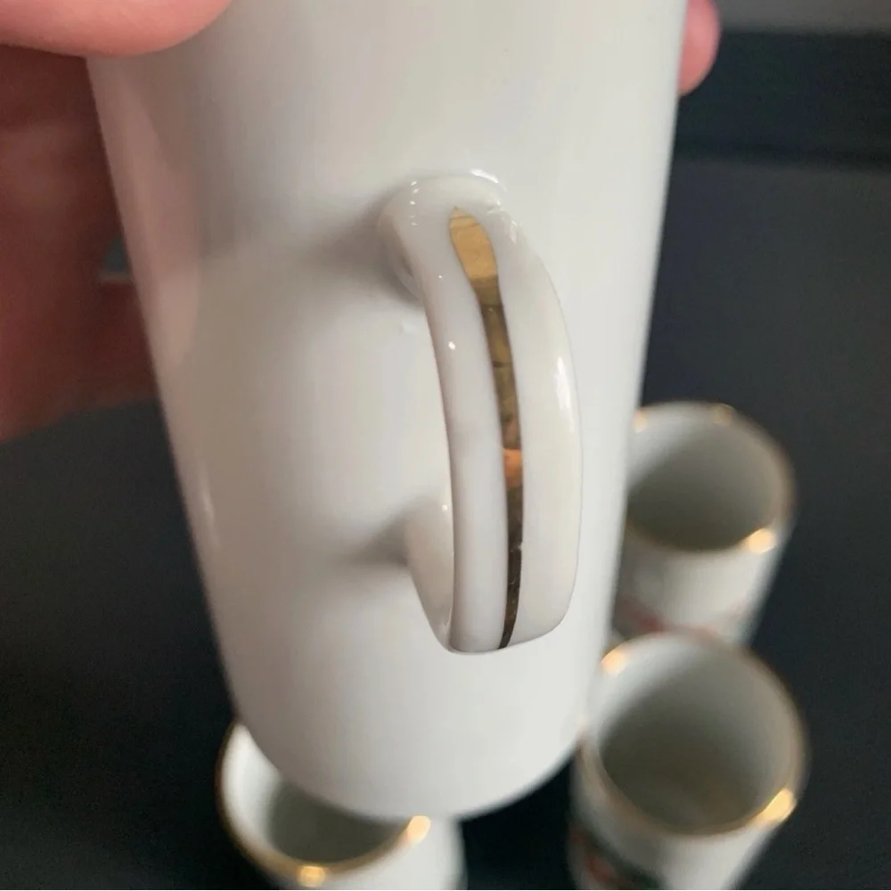 Festive Holiday Mug Set 4 - White with Christmas Designs Fairmont porcelain - Picture 5 of 6